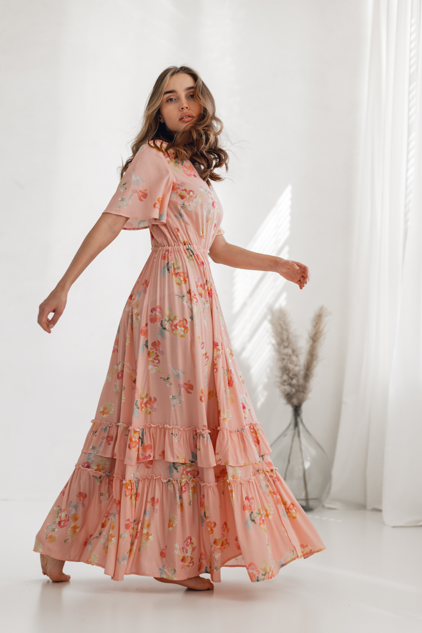 Długa sukienka w róże Rose