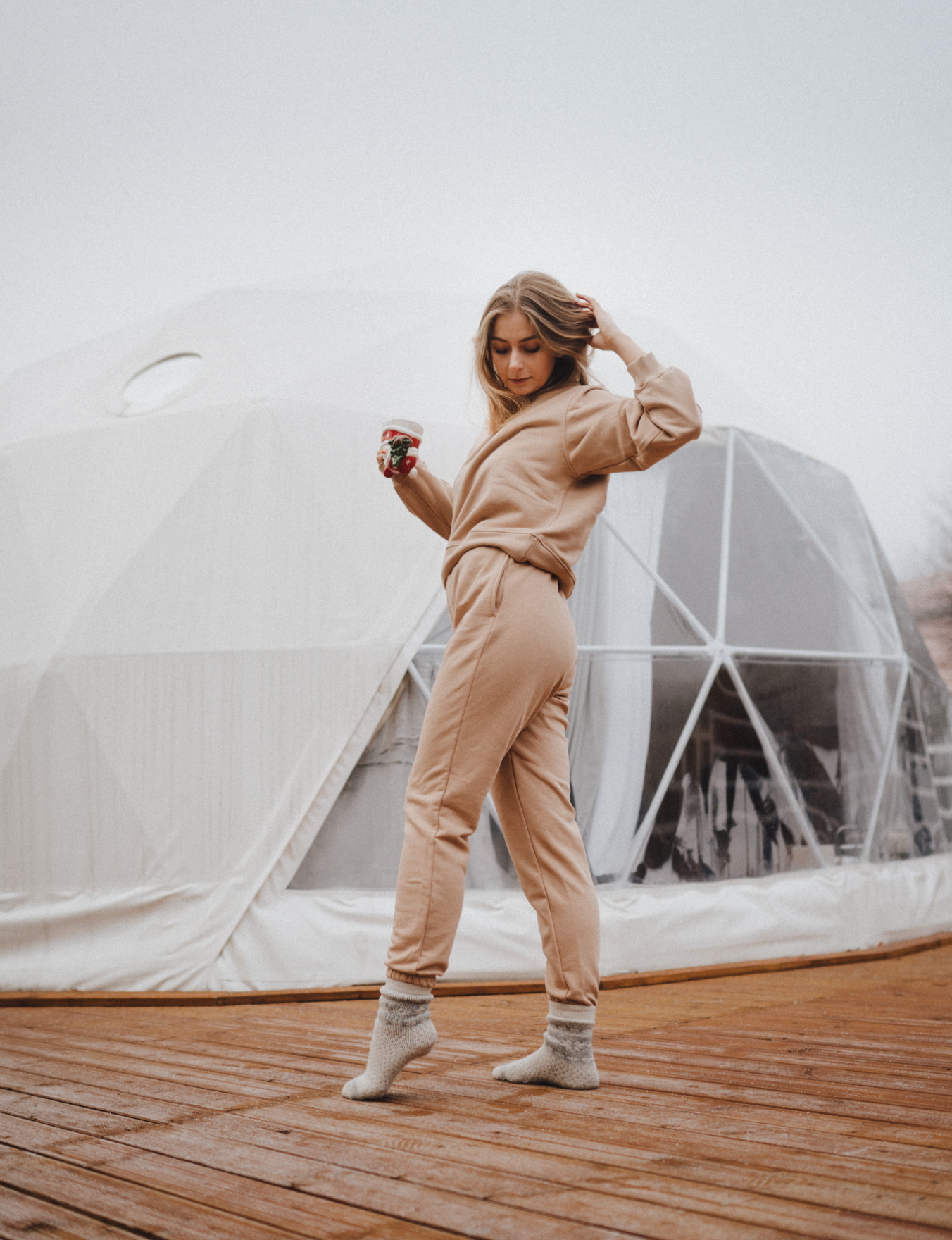 Damskie spodnie dresowe high waist Caffe Latte