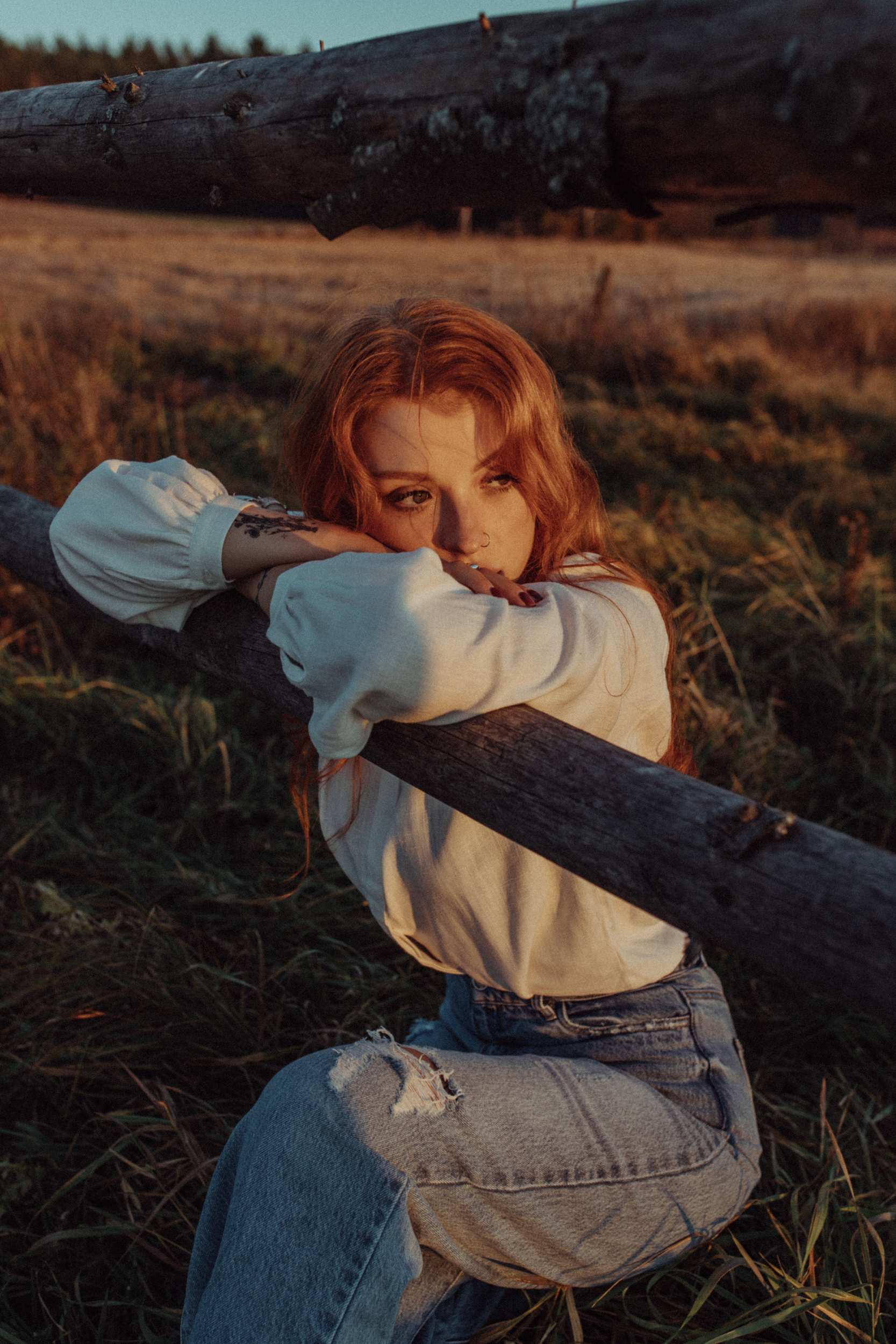 Koszula Sophia ivory ze stójką i bufiastymi rękawami