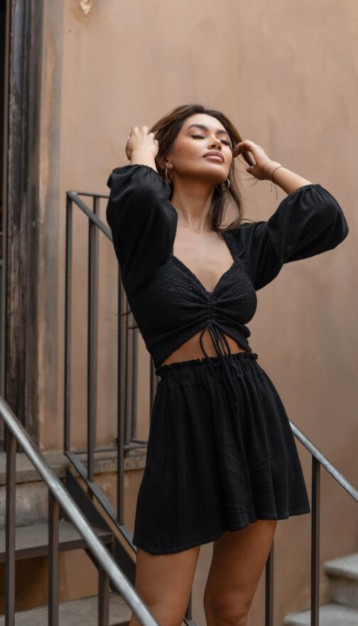 czarna bluzka na lato