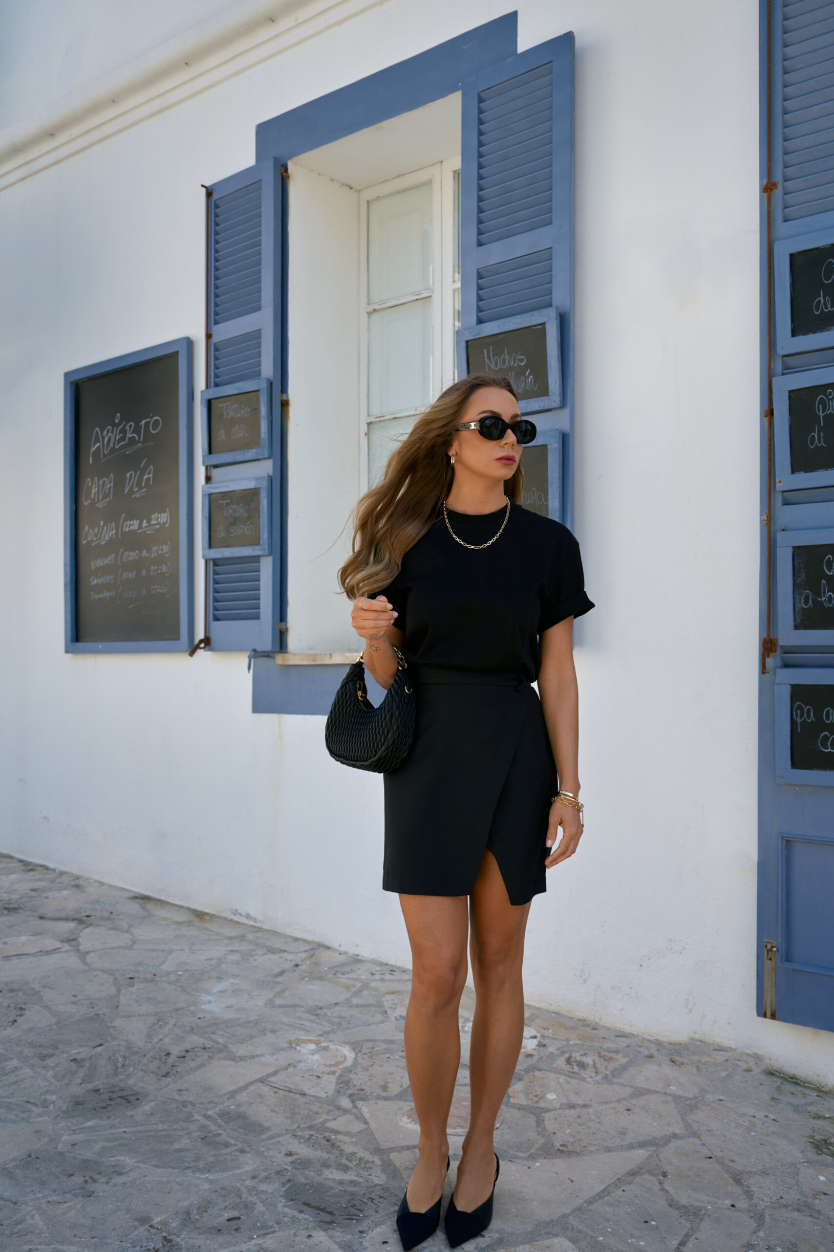 Czarna mini kopertowa spódniczka Mila